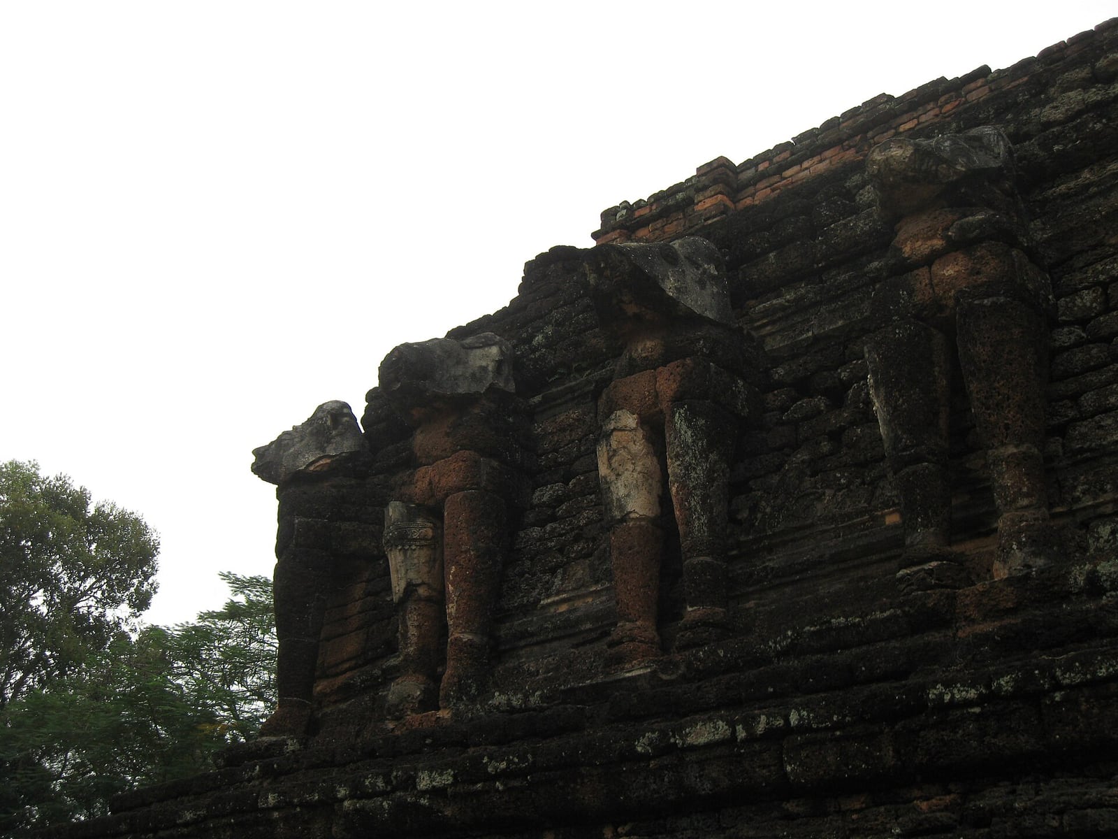 โบราณสถานวัดช้างรอบในอุทยานประวัติศาสตร์กำแพงเพชร